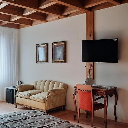Palazzo Laureano - Dimora Storica Hotel Tricarico Eksteriør billede