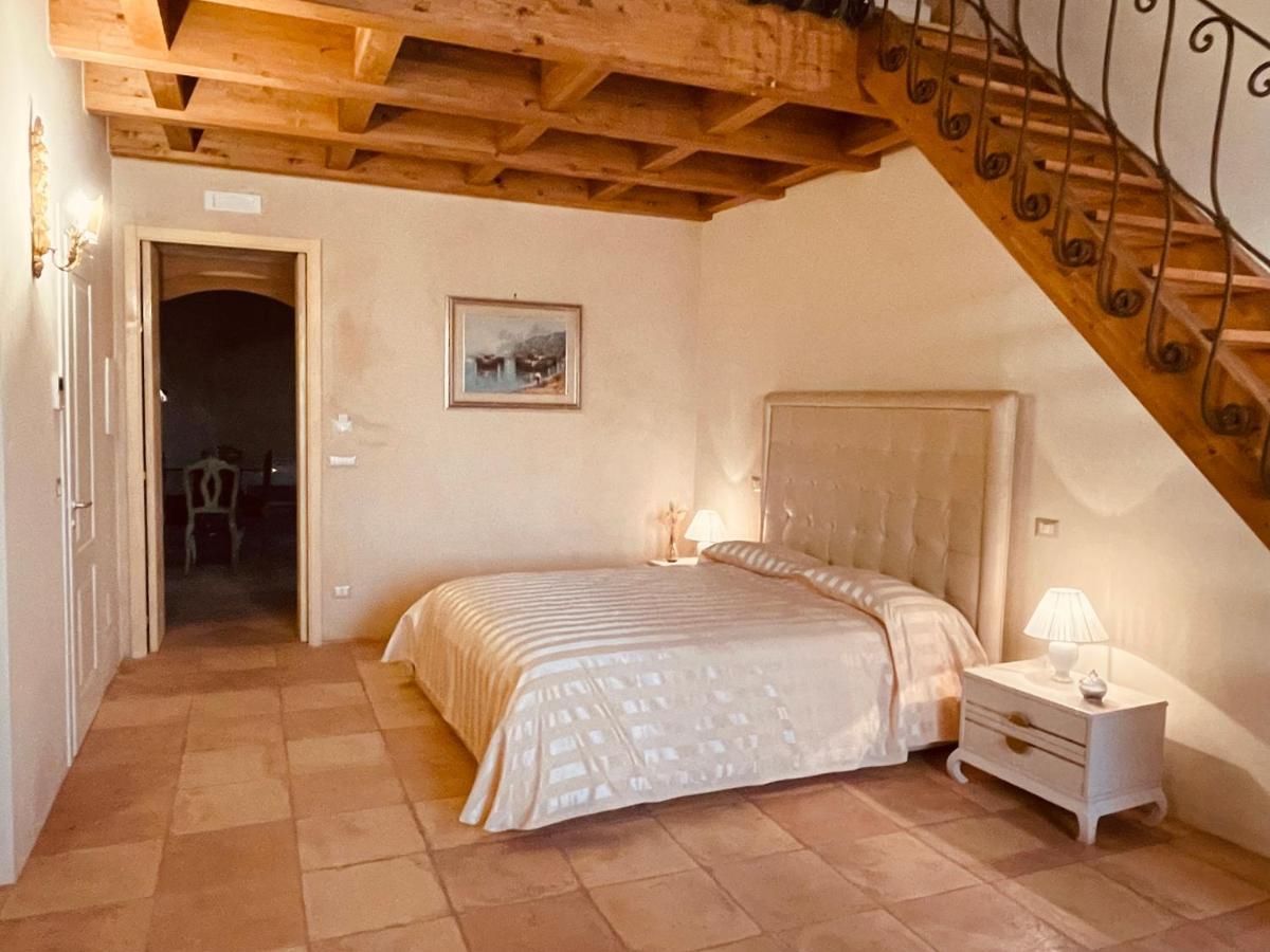 Palazzo Laureano - Dimora Storica Hotel Tricarico Eksteriør billede